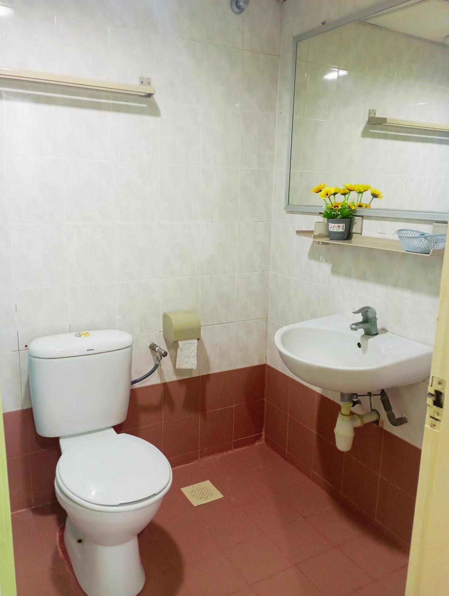 Suria Hotel Sdn Bhd Kota Bharu Ngoại thất bức ảnh