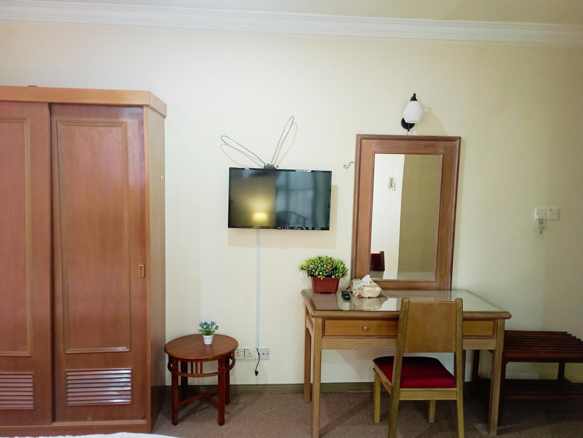 Suria Hotel Sdn Bhd Kota Bharu Ngoại thất bức ảnh